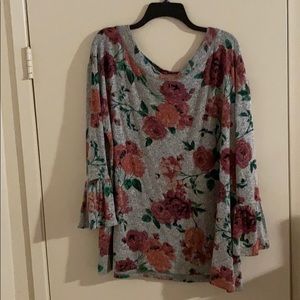 Floral lightweight sweater